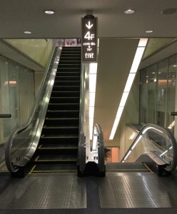 エスカレーター